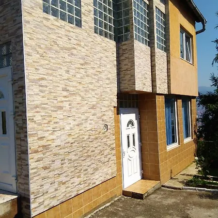 Apartment Ado *
